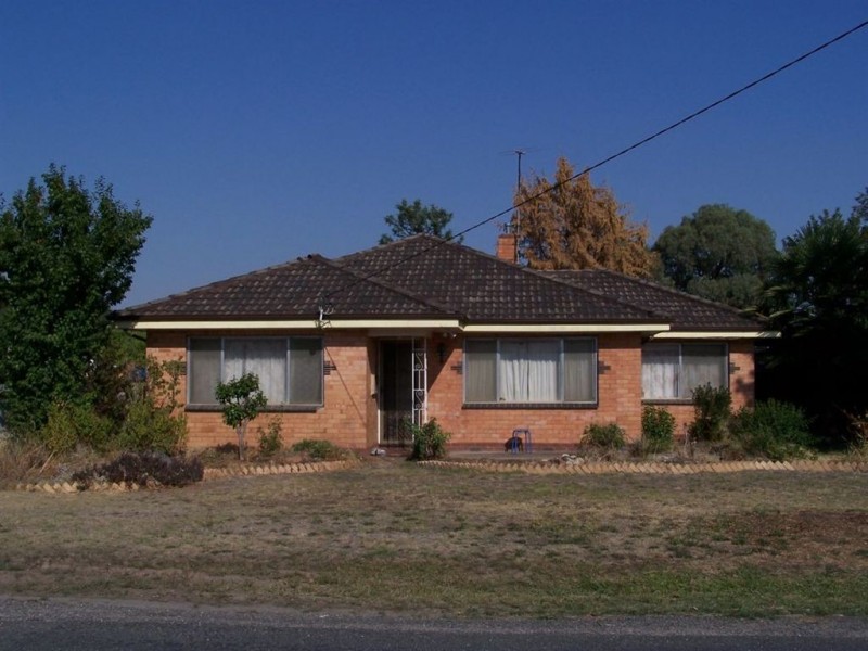 31-33 Epsom Rd, Chiltern VIC 3683