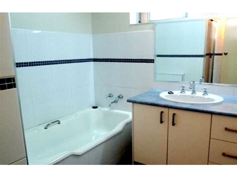 2/522 Kiewa Place, Albury NSW 2640