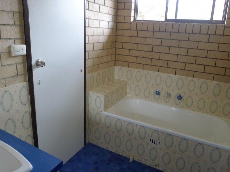 8/607 Prune Street, Lavington NSW 2641