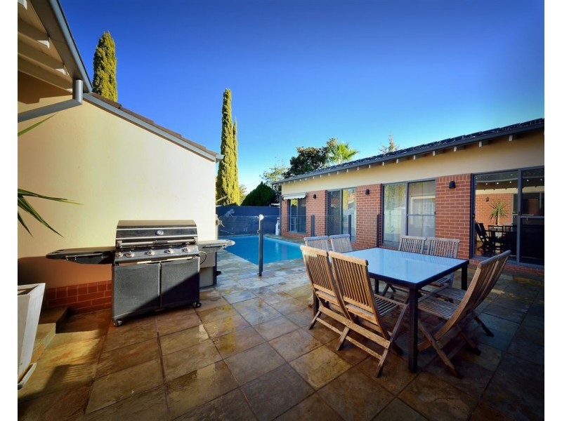 8 Gordon Grove, North Albury NSW 2640