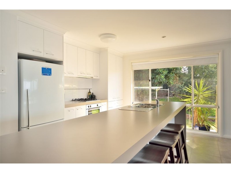 57 Mountain View Drive, Lavington NSW 2641