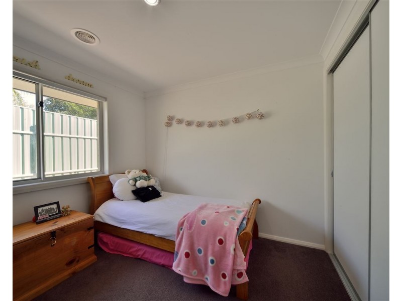 57 Mountain View Drive, Lavington NSW 2641