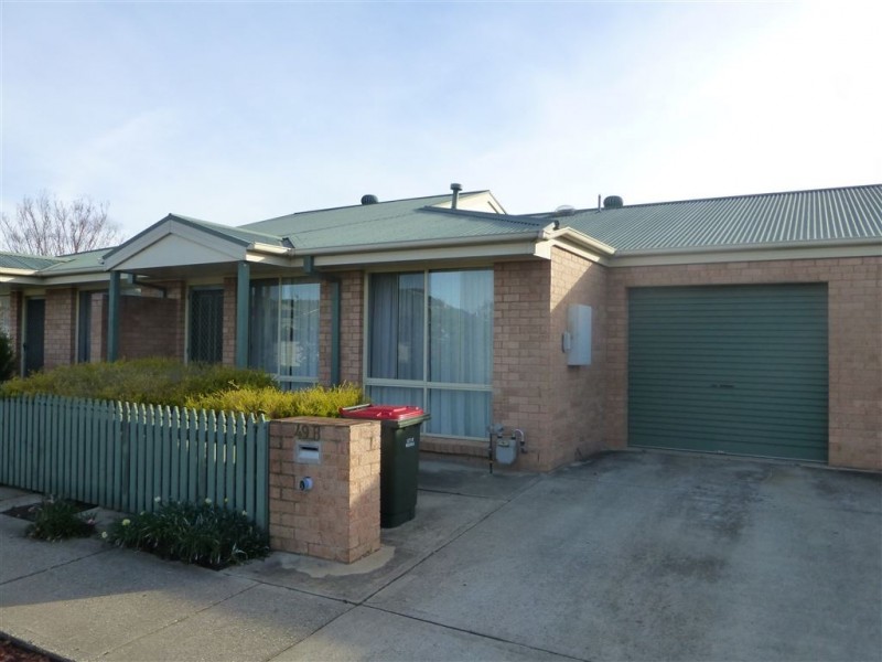 49B Charles street, Wodonga VIC 3690
