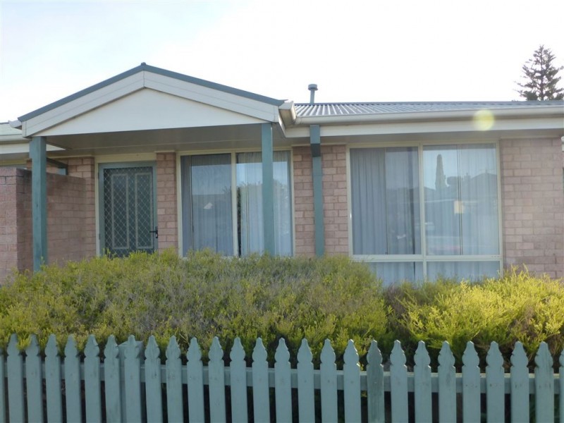 49B Charles street, Wodonga VIC 3690