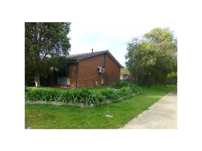 2/2 Serpentine Avenue, West Wodonga VIC 3690