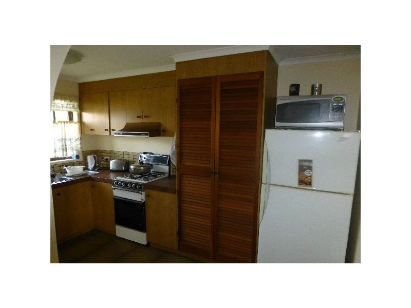 2/2 Serpentine Avenue, West Wodonga VIC 3690