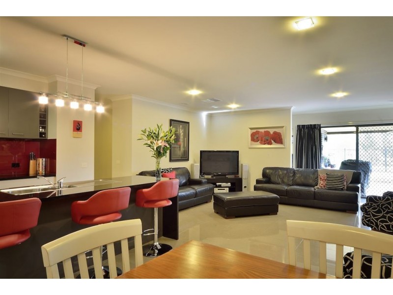 18 Black Springs Circuit, Albury NSW 2640