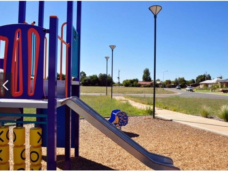 . Oakes Road, Griffith NSW 2680