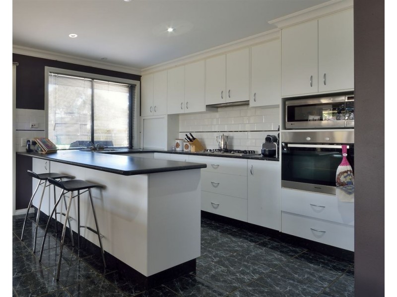 17 Kingfisher Court, East Albury NSW 2640