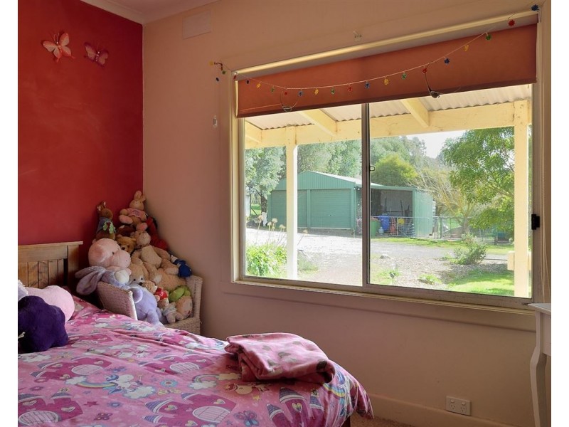 720 Back Creek Road, Yackandandah VIC 3749