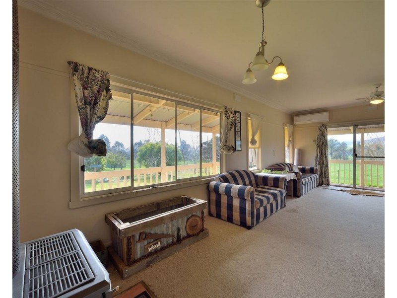 720 Back Creek Road, Yackandandah VIC 3749