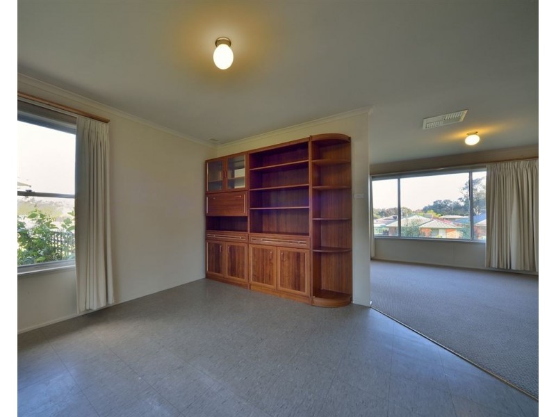 16 Banksia Street, West Albury NSW 2640