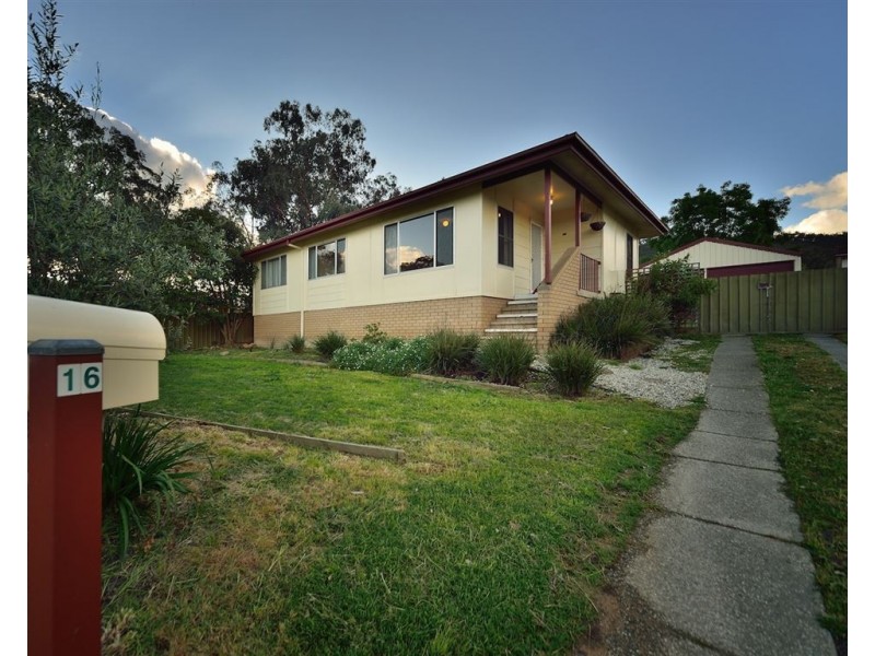16 Banksia Street, West Albury NSW 2640