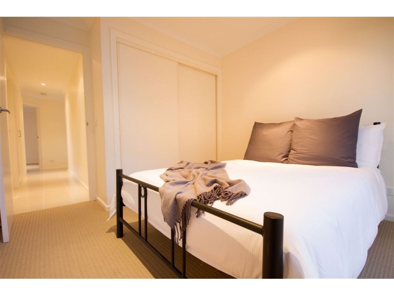 6 Briwood Court, West Albury NSW 2640