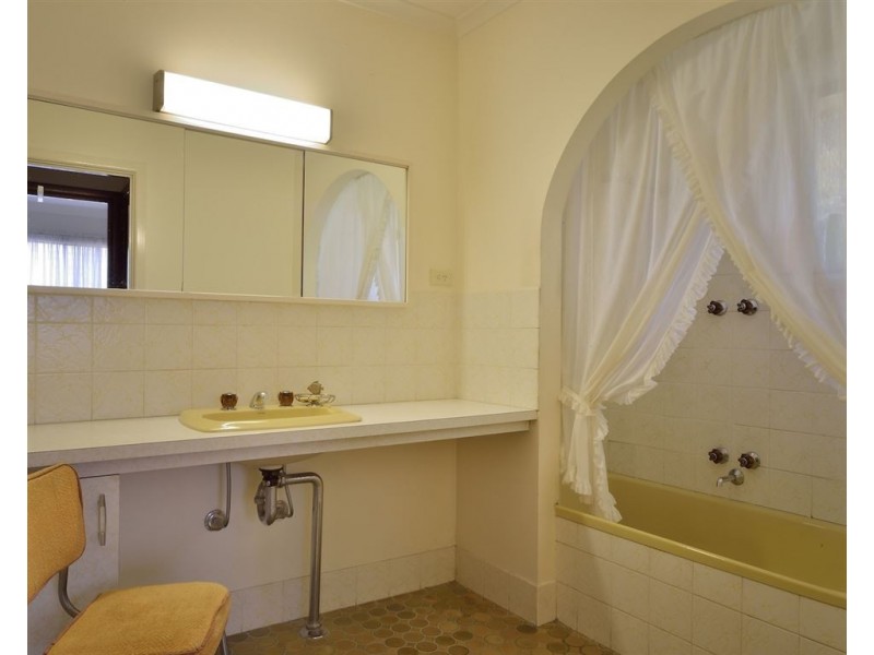 191 Walsh Street, East Albury NSW 2640