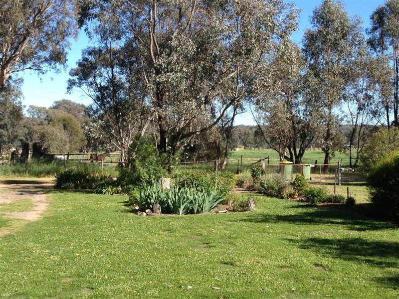 9 Angle Street, Chiltern VIC 3683