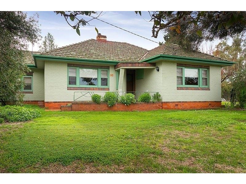 98 Balfour Street, Culcairn NSW 2660