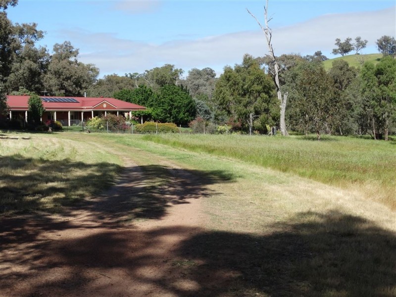 48 Bridle Lane, Albury NSW 2640