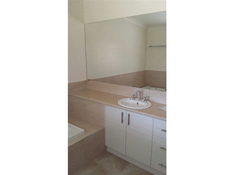 416 Schubach Street, Albury NSW 2640