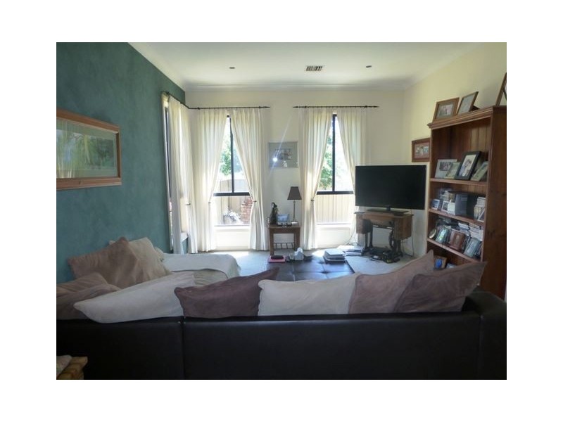 1 Clarendon Avenue, Wodonga VIC 3690