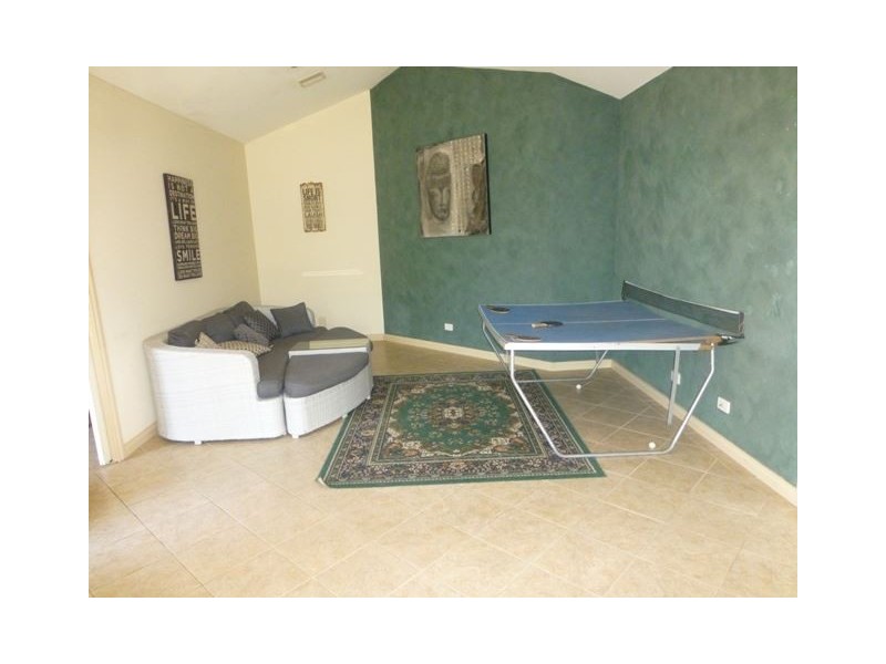 1 Clarendon Avenue, Wodonga VIC 3690