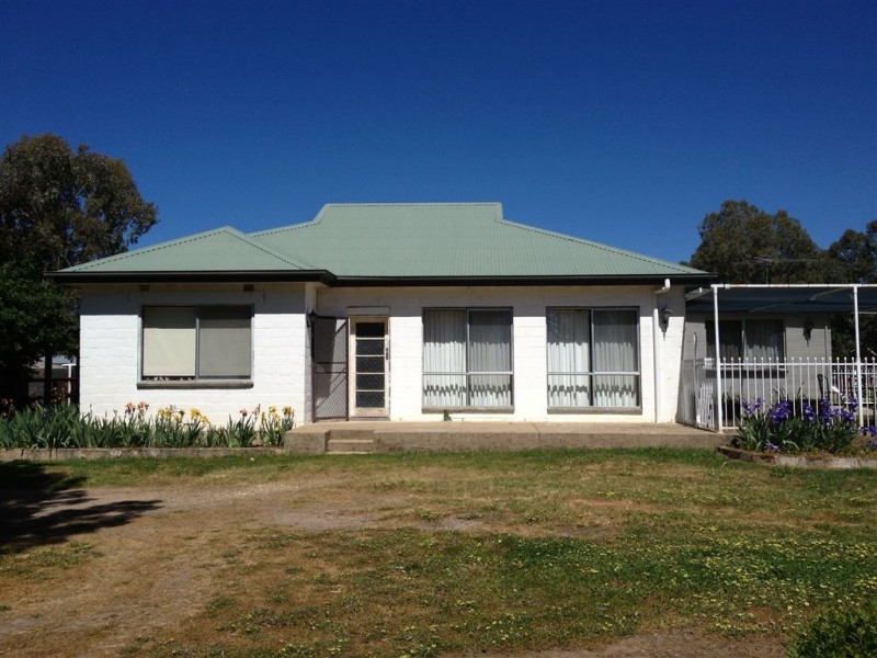 216 Settlers Road, Chiltern VIC 3683