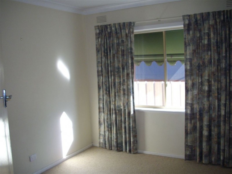 348 Urana Road, Lavington NSW 2641