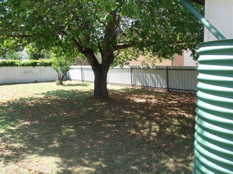 348 Urana Road, Lavington NSW 2641