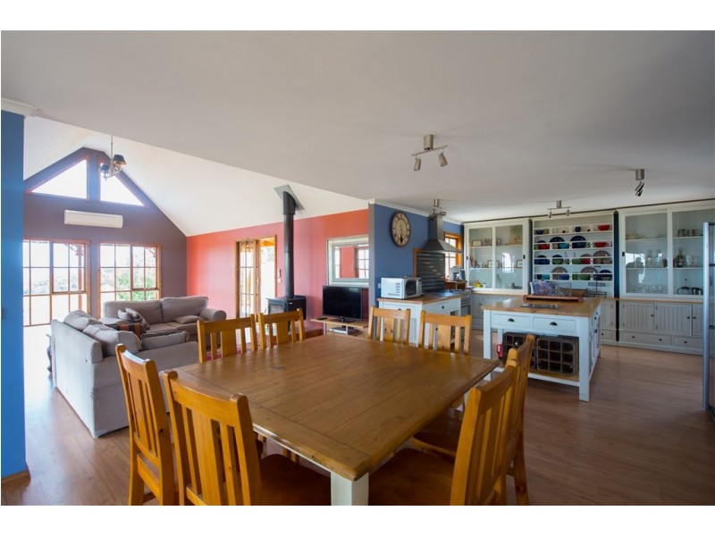 352 Star Lane, Wooragee, Beechworth VIC 3747