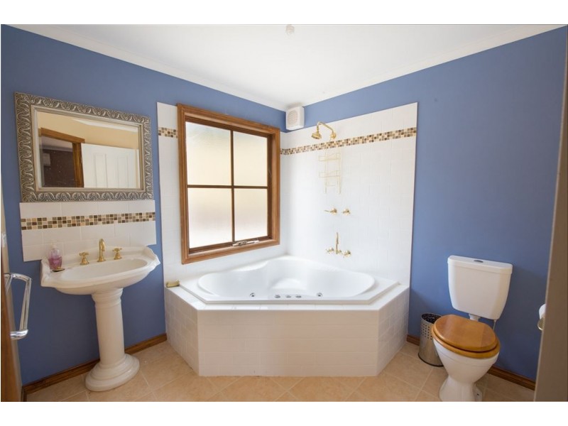 352 Star Lane, Wooragee, Beechworth VIC 3747