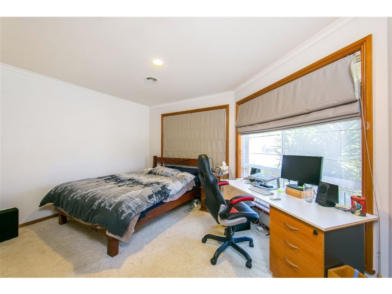 88 Crawshaw Crescent, Lavington NSW 2641