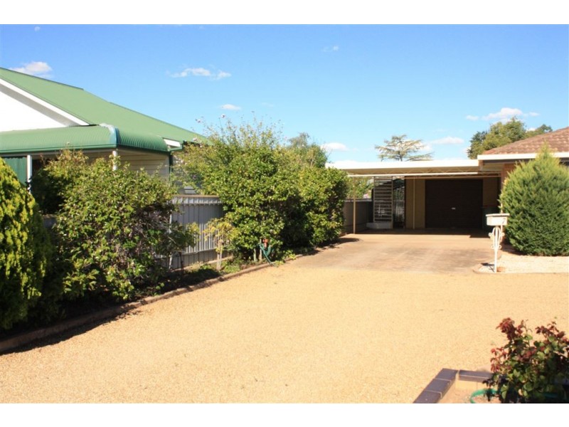 7 Second Avenue, Henty NSW 2658