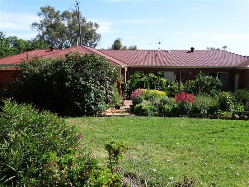 48 Bridle Lane, Table Top NSW 2640