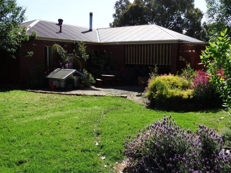 48 Bridle Lane, Table Top NSW 2640