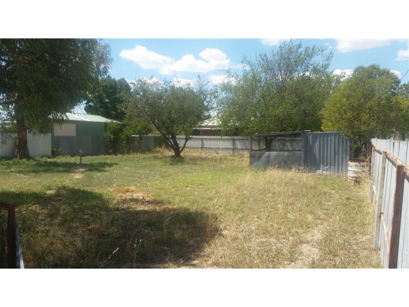 2 Gordon Street, Culcairn NSW 2660