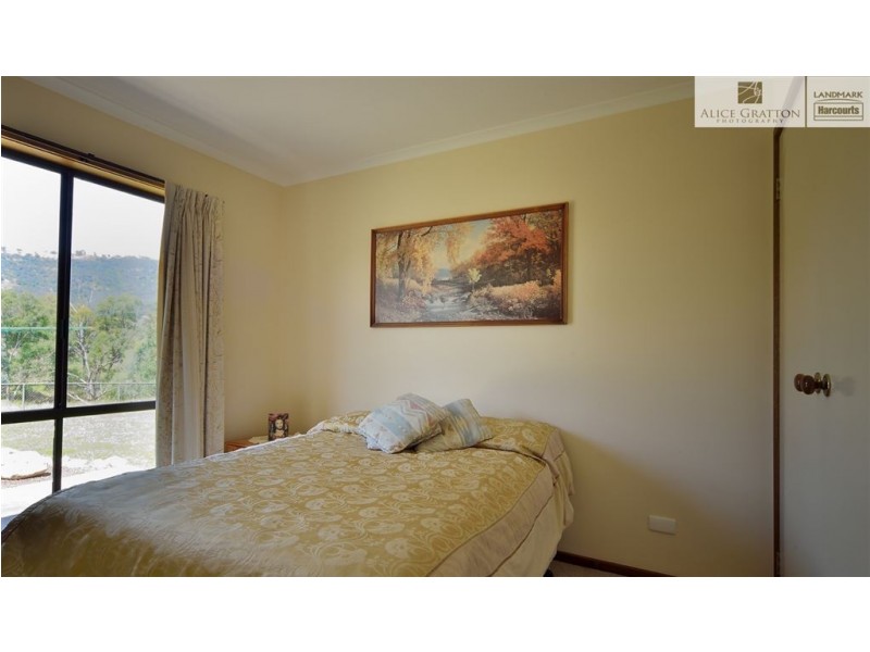 657 Sandy Creek Road, Sandy Creek VIC 3695