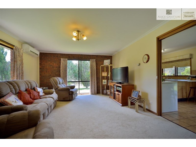 657 Sandy Creek Road, Sandy Creek VIC 3695