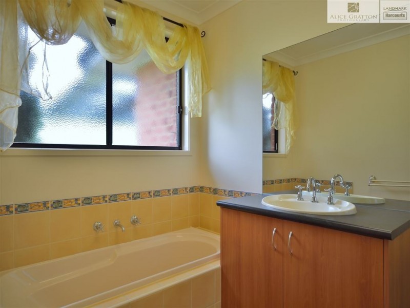 21 Lachlan Lane, Glenroy NSW 2640