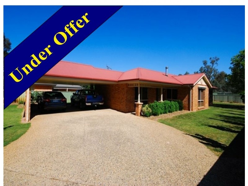 52 Victoria Street, Howlong NSW 2643