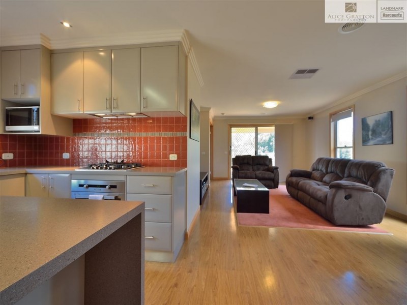 105 Forest Drive, Thurgoona NSW 2640