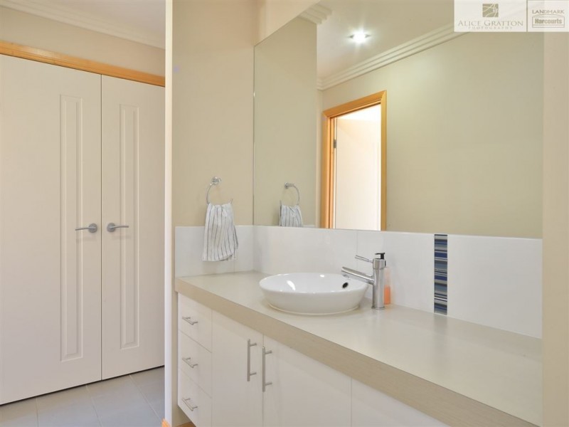 105 Forest Drive, Thurgoona NSW 2640