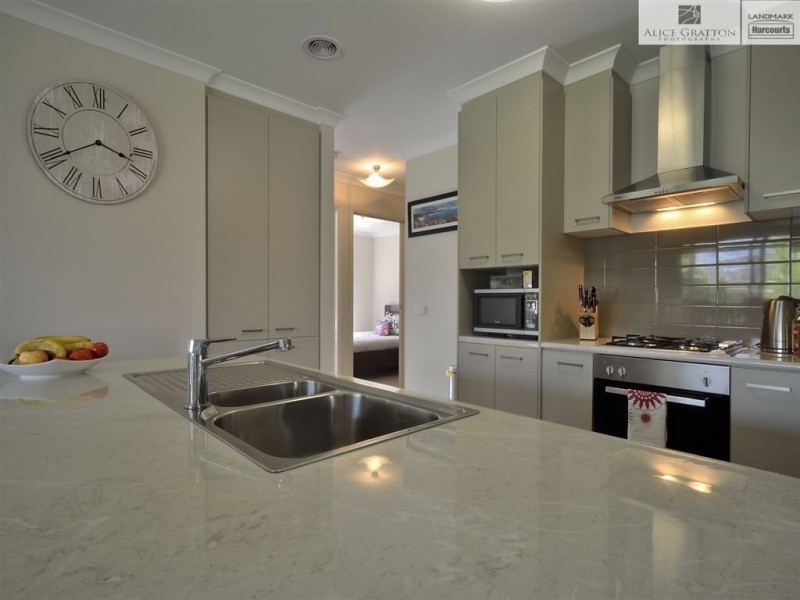 4 Colombera Circ, Wodonga VIC 3690