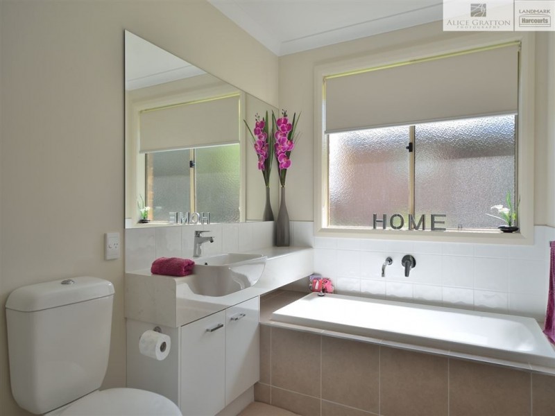 4 Colombera Circ, Wodonga VIC 3690