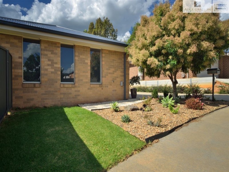 4 Colombera Circ, Wodonga VIC 3690