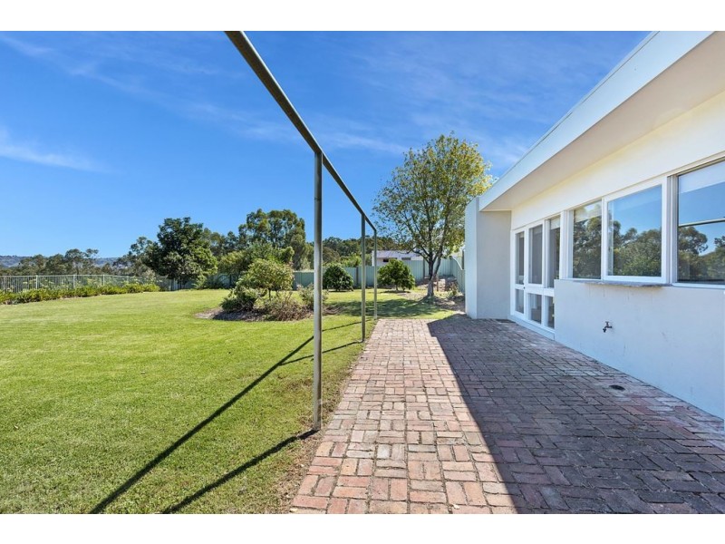 15 Stafford Road, West Albury NSW 2640