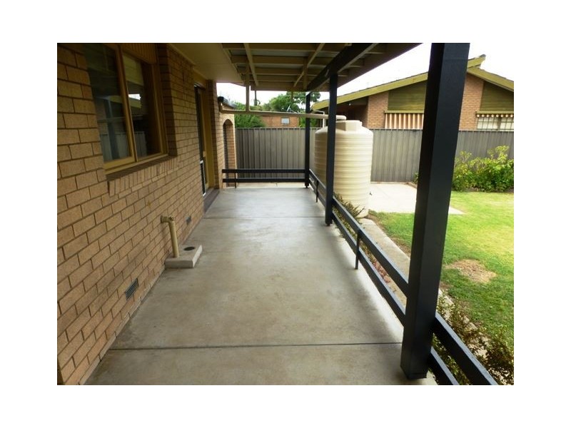27 Magnolia Street, Wodonga VIC 3690