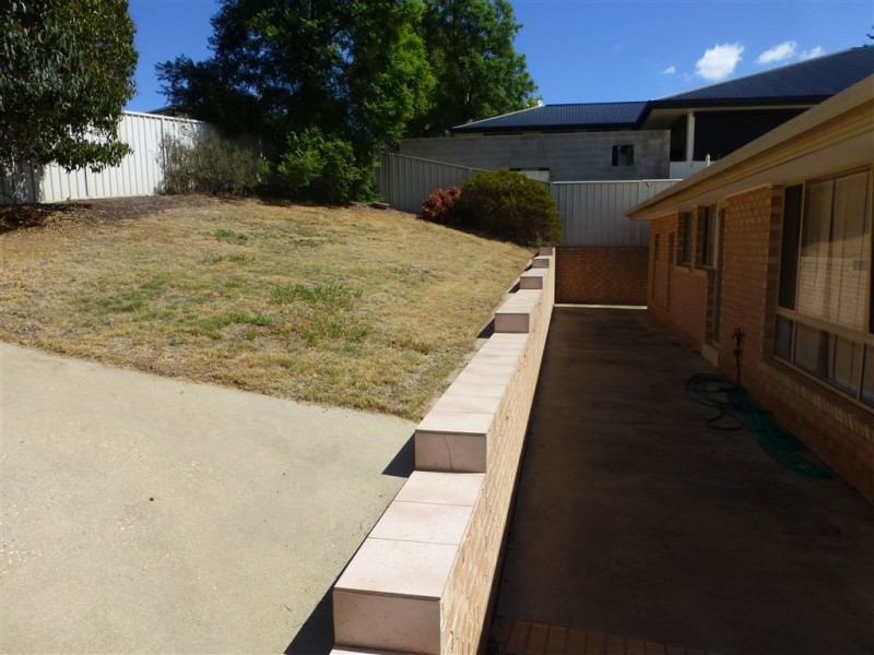 257 Desmond Street, Lavington NSW 2641