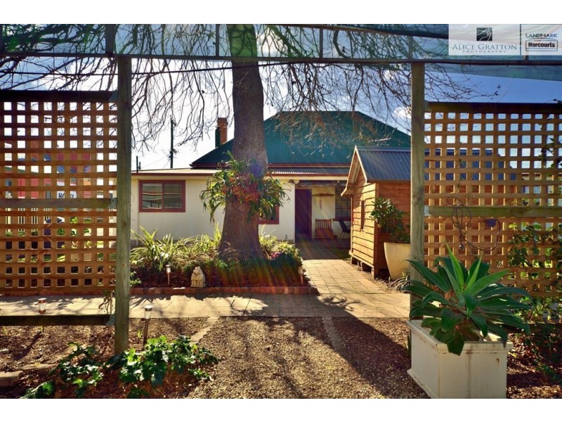 50 Hawkins Street, Howlong NSW 2643