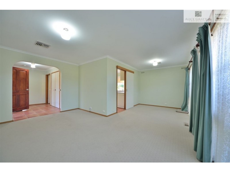 63 Emerald Avenue, Wodonga VIC 3690