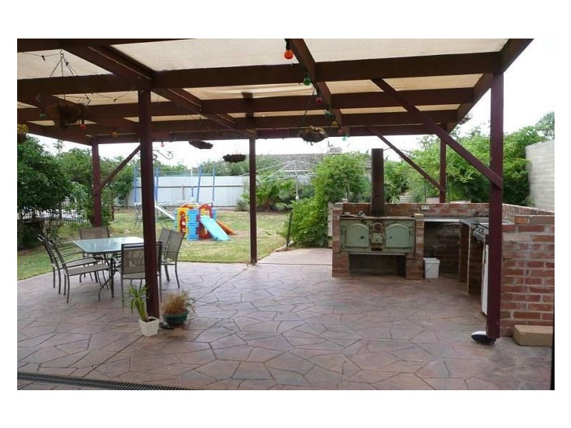 366 Sioux Court, Lavington NSW 2641